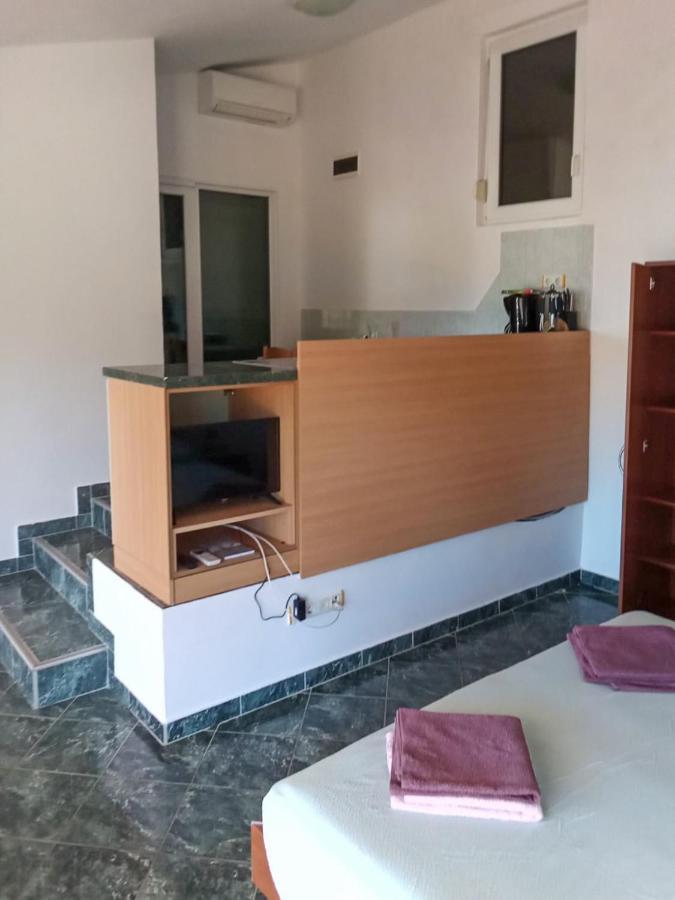 Apartmani Frka Sali Exterior foto
